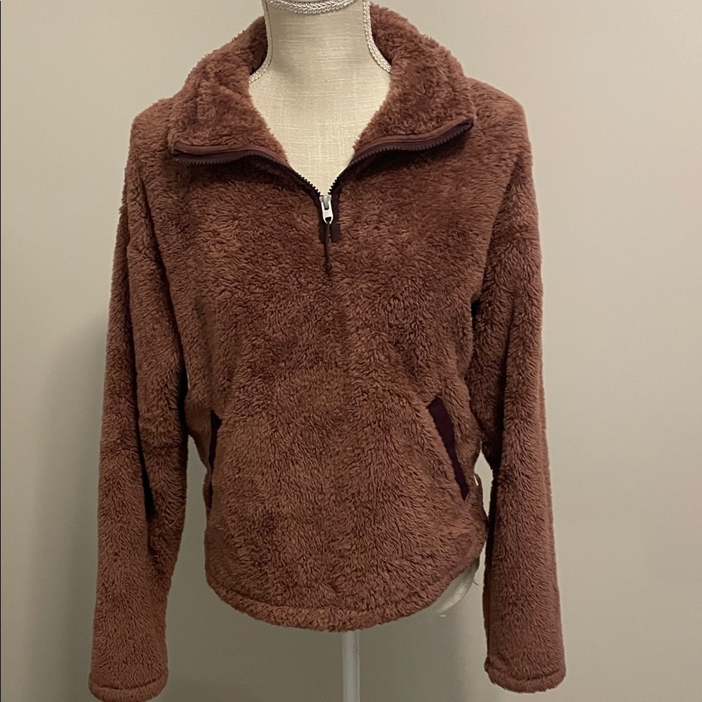 The North Face Fuzzy Osito Pullover Size Medium